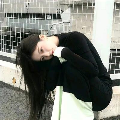我和他都是新郎。